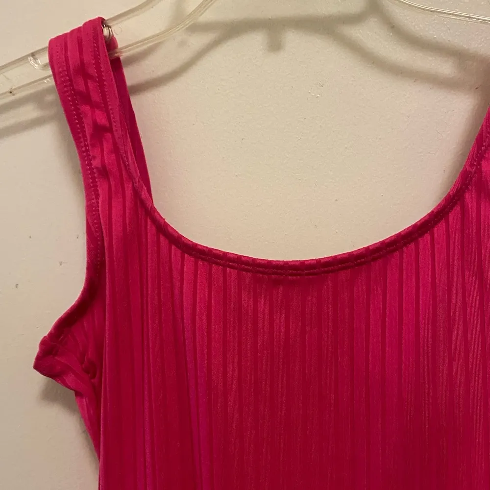 Decree Women’s One Piece Hot Pink Ribbed Swimsuit XS Bust 32” 34” NWT New - Image 2