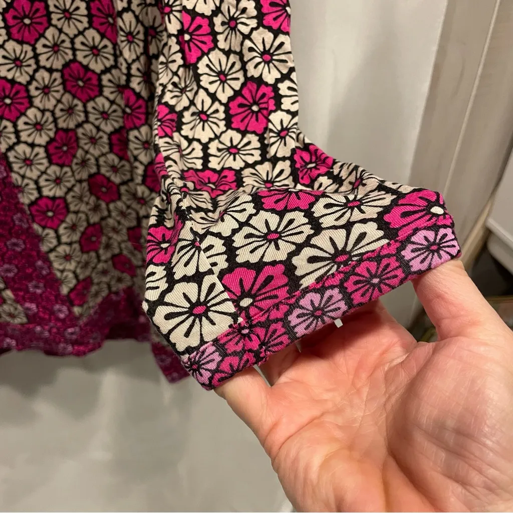 Cute pink flower power stretchy flowy jersey knit scoop neck too Dana Buchman - Image 5