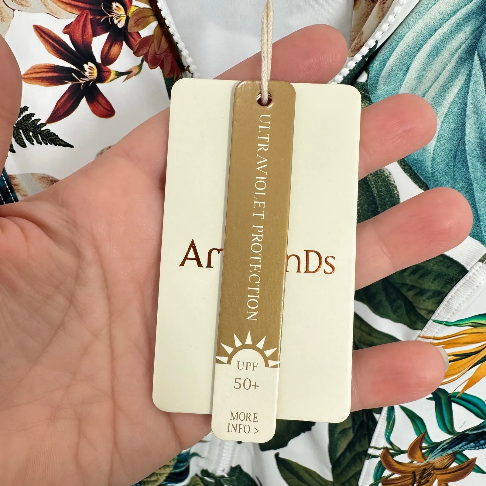 Artesands Into the Saltu Seraut Sunsuit White Floral Size US12 UPF 50+‎ Swimsuit - Image 7