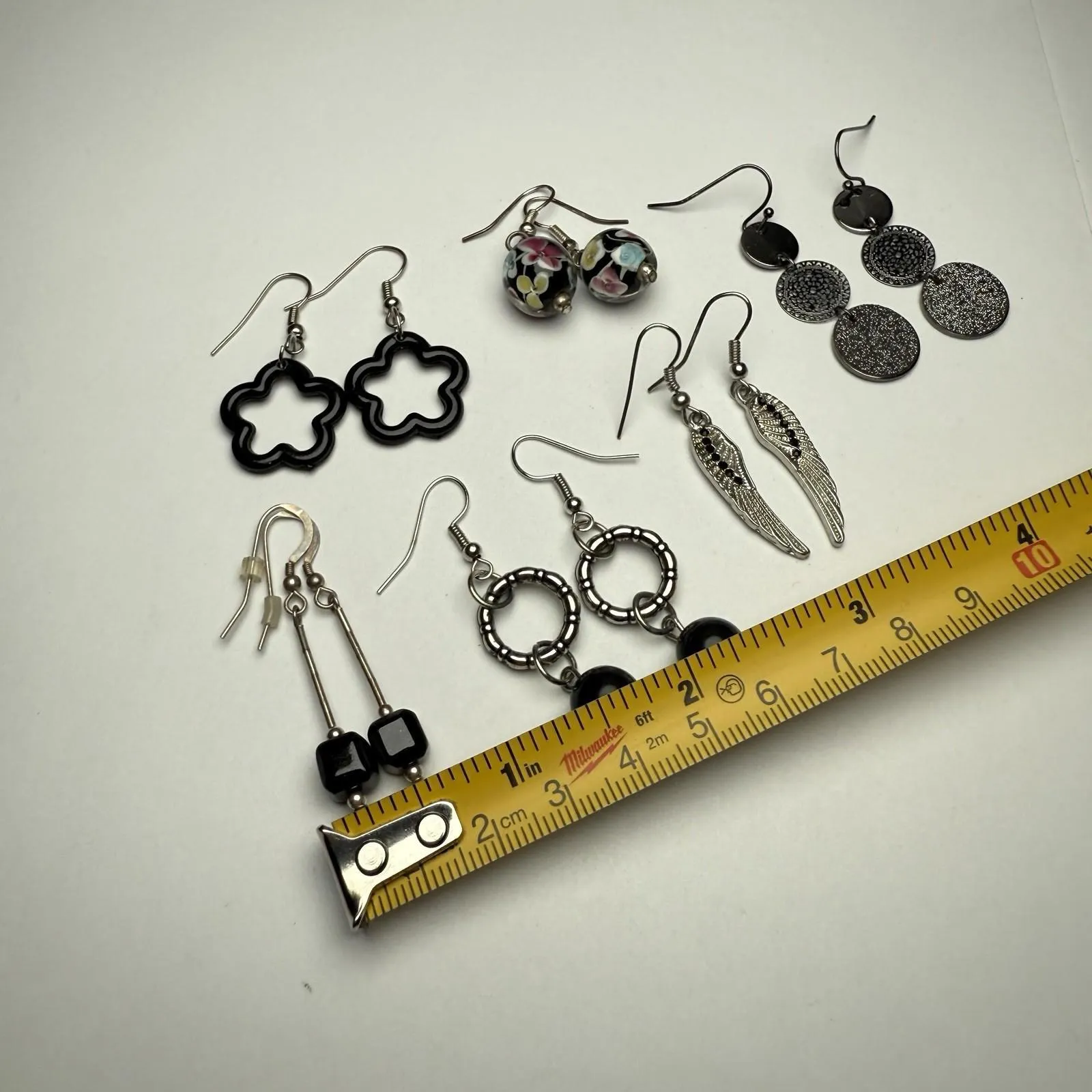 Dangle Drop Pierced Earrings Lot Of 5 Mostly Silver Tone Some Beaded - Image 4