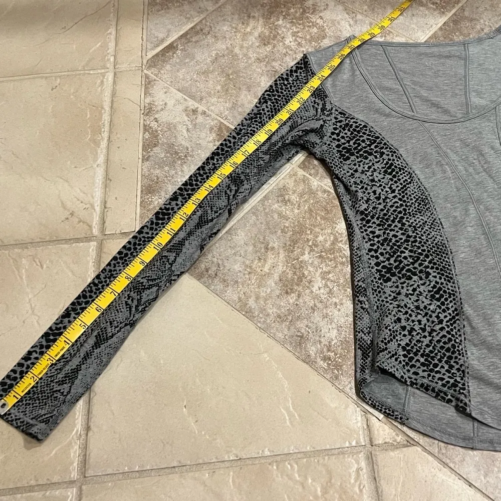 Lululemon Between The Lines long sleeve scoop neck top Desert Snake Deep… - Image 8