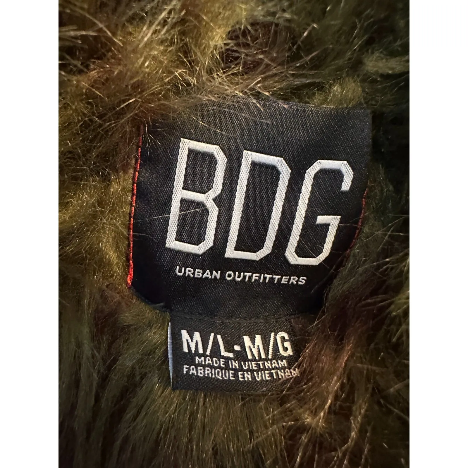 Urban Outfitters BDG Denim Jacket Green Faux Fur Trim Size M/L NWT - Image 4