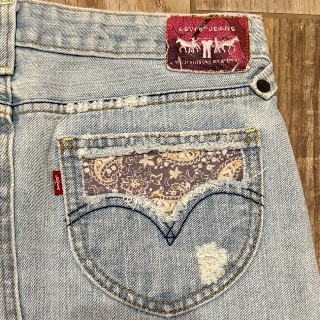 Levi's Jeans Denim Cut Off Skirt Paisley Patches Distressed - Image 3