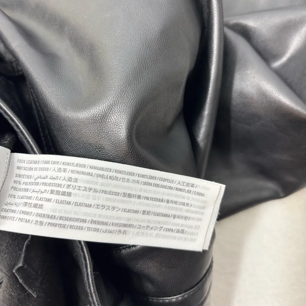 Abercrombie & Fitch 90's Straight Ultra High Rise Faux Leather Black Pants 26‎ - Image 9