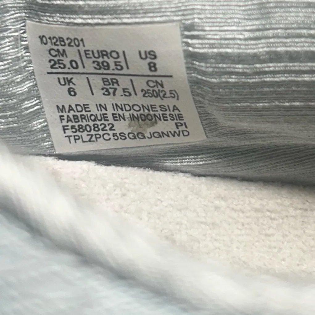 ASICS Wmns Gel Nimbus 24 Piedmont Grey  
Grey Light Gray Sneaker Size 8 - Image 8