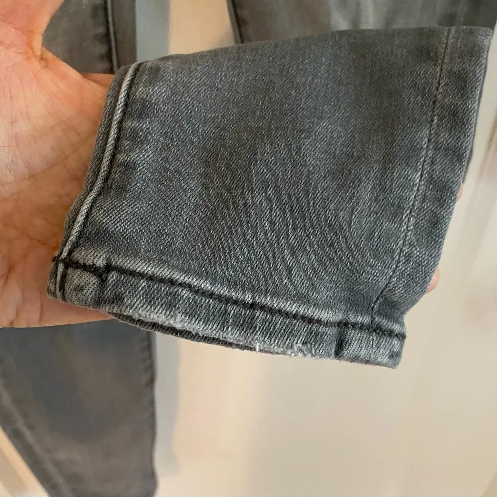 Next Level Stretch High Rise Jegging/Jean Size 0 Grey Distressed - Image 4