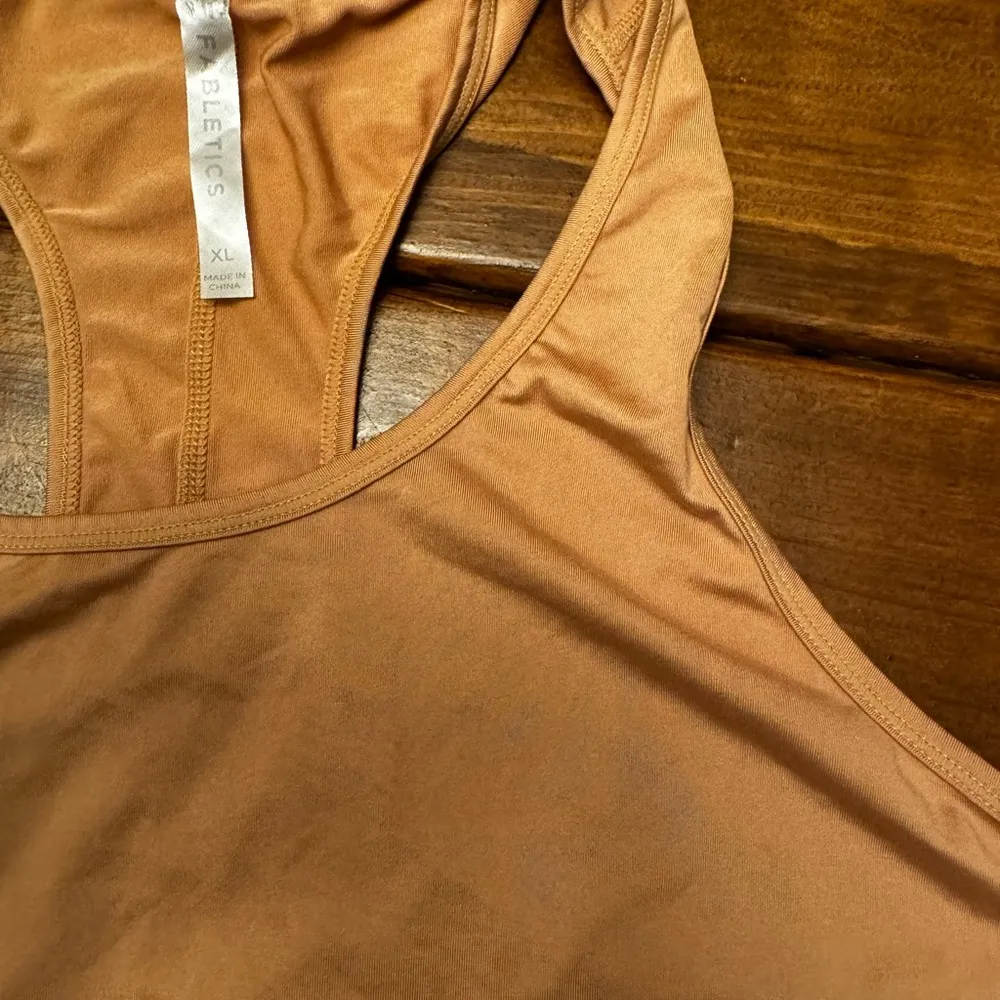 Fabletics  tank top - Image 4