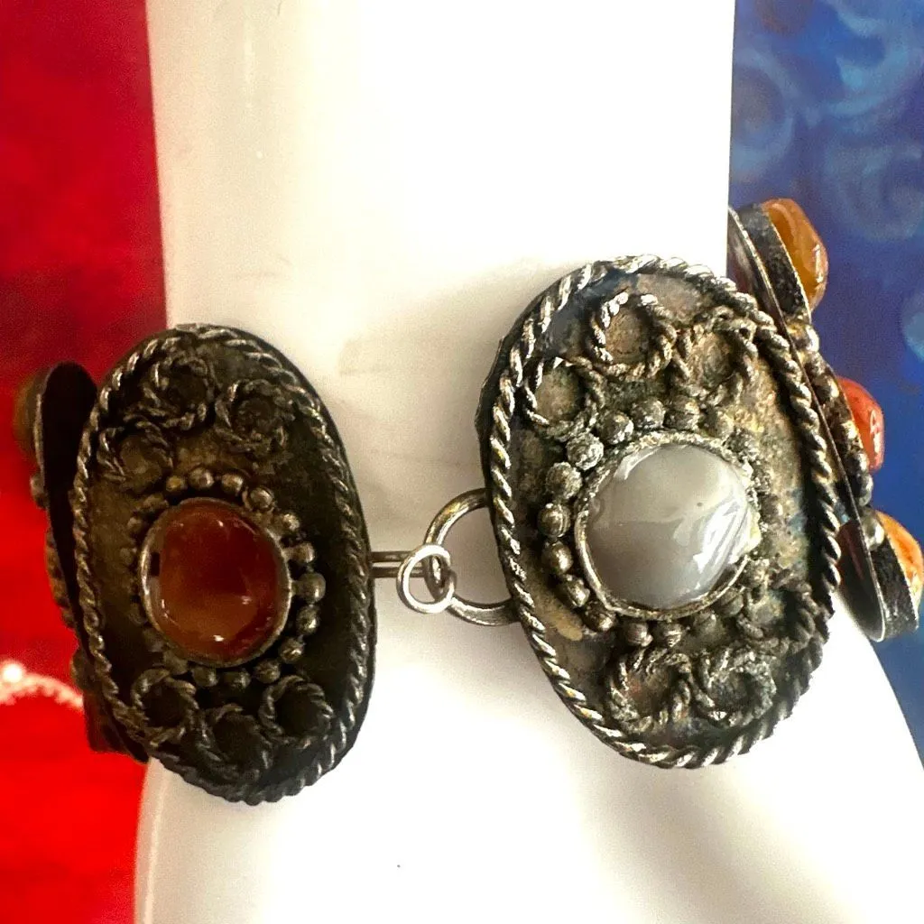 Vintage Cheval Quartz Agate Stone Cuff Watch - Image 6