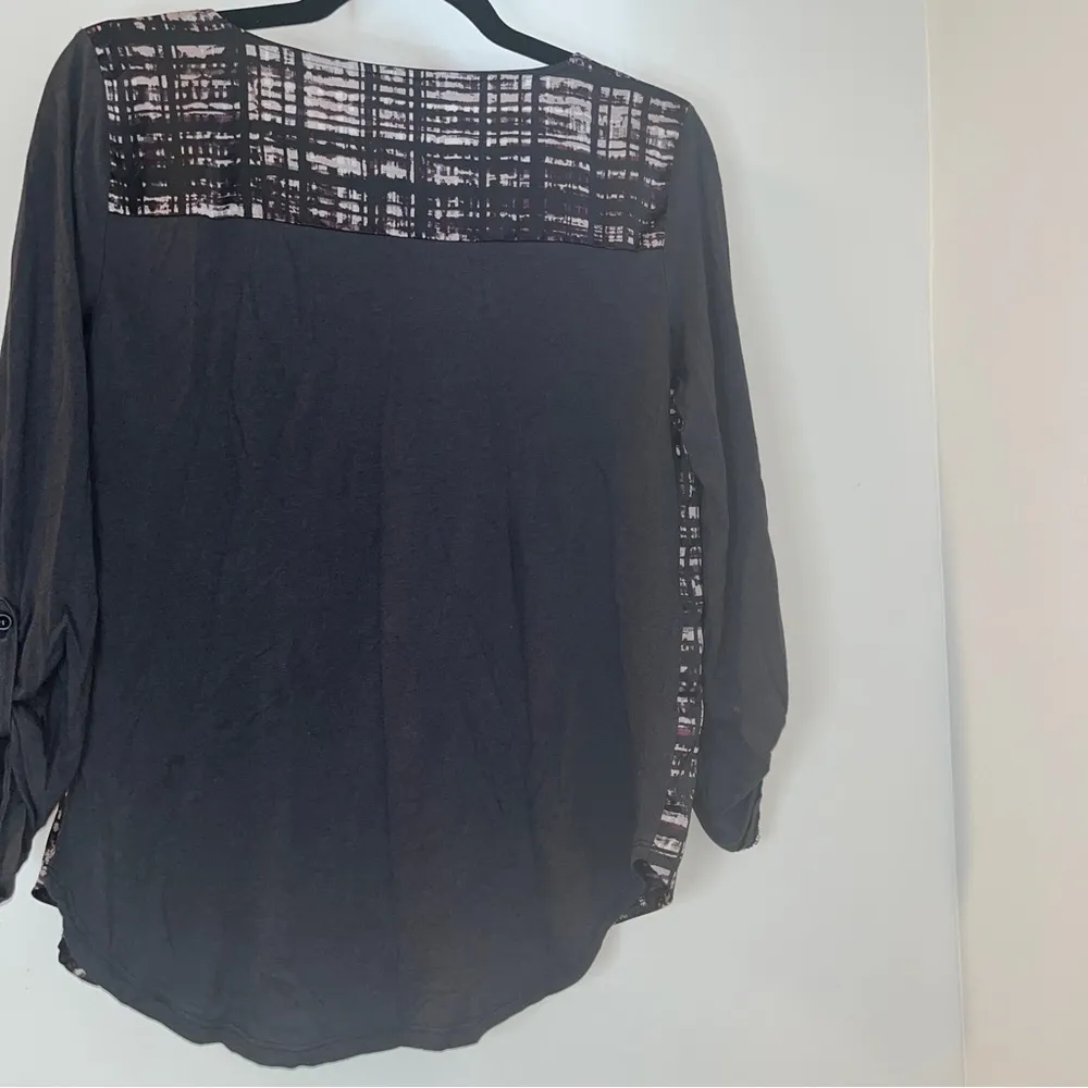 3 for $25 Ann Taylor Purple and Black Blouse - Image 2