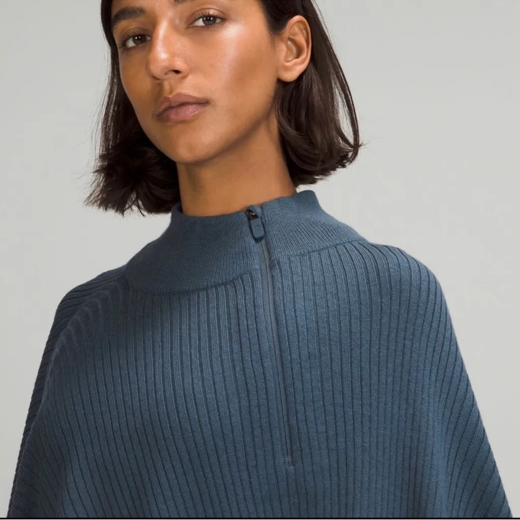 Lululemon NWT  On The Go Poncho Iron Blue / True Navy - Image 5