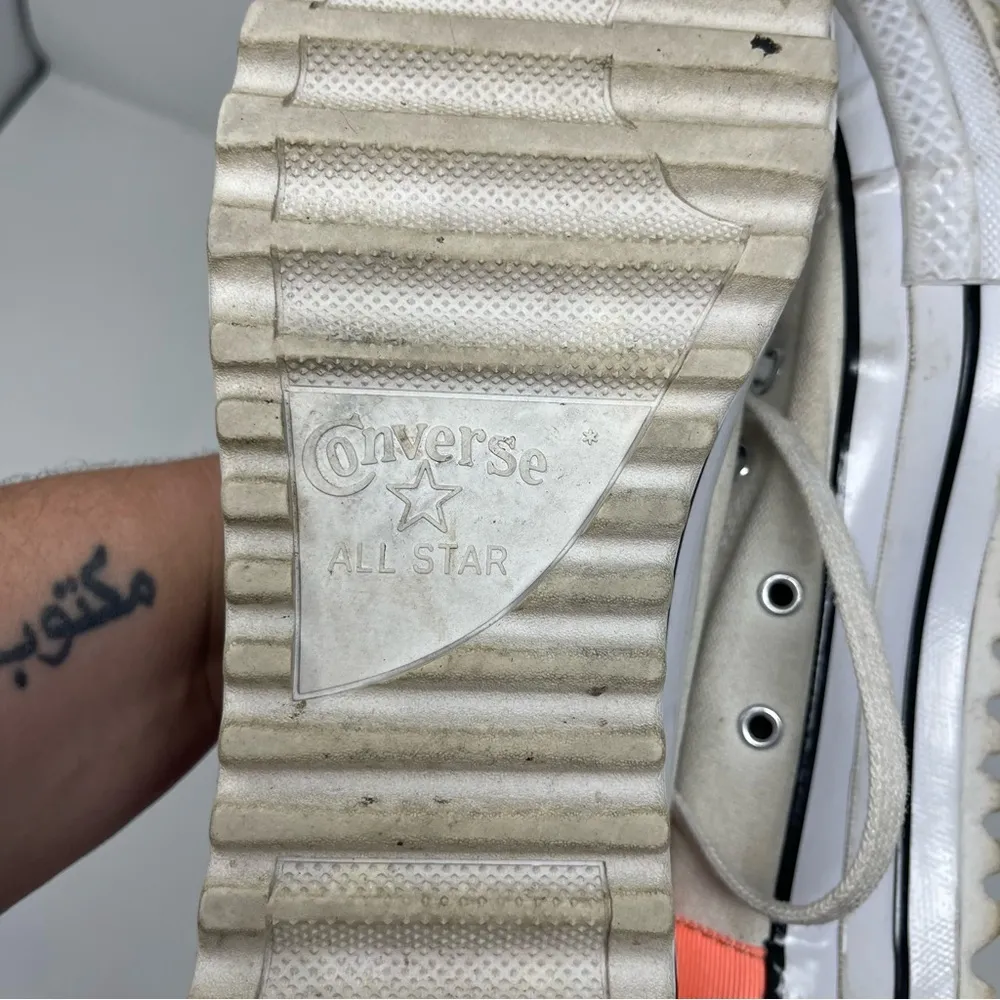 Converse women high top canvas sneakers sz 9.5 - Image 8