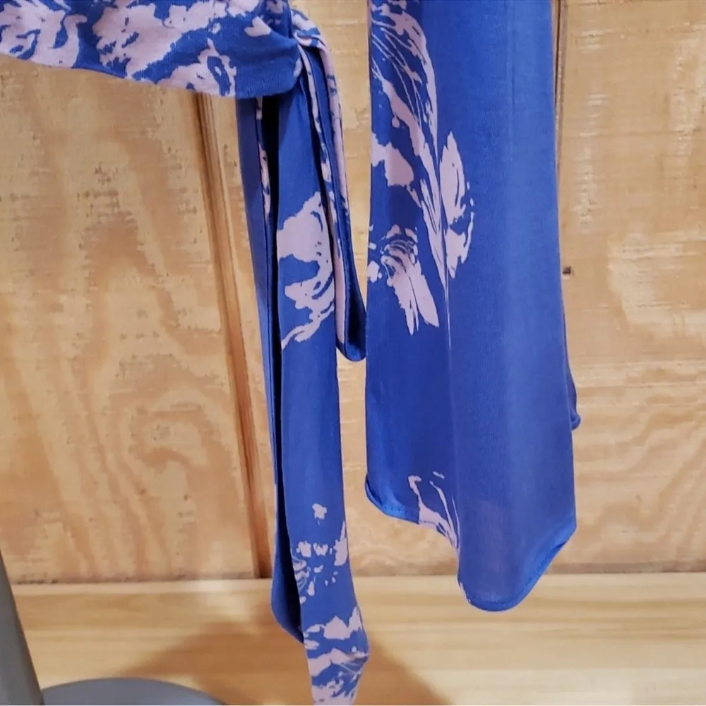 Free People Blue Pink Fiona Boho Bell Sleeve Wrap Top Size M - Image 4