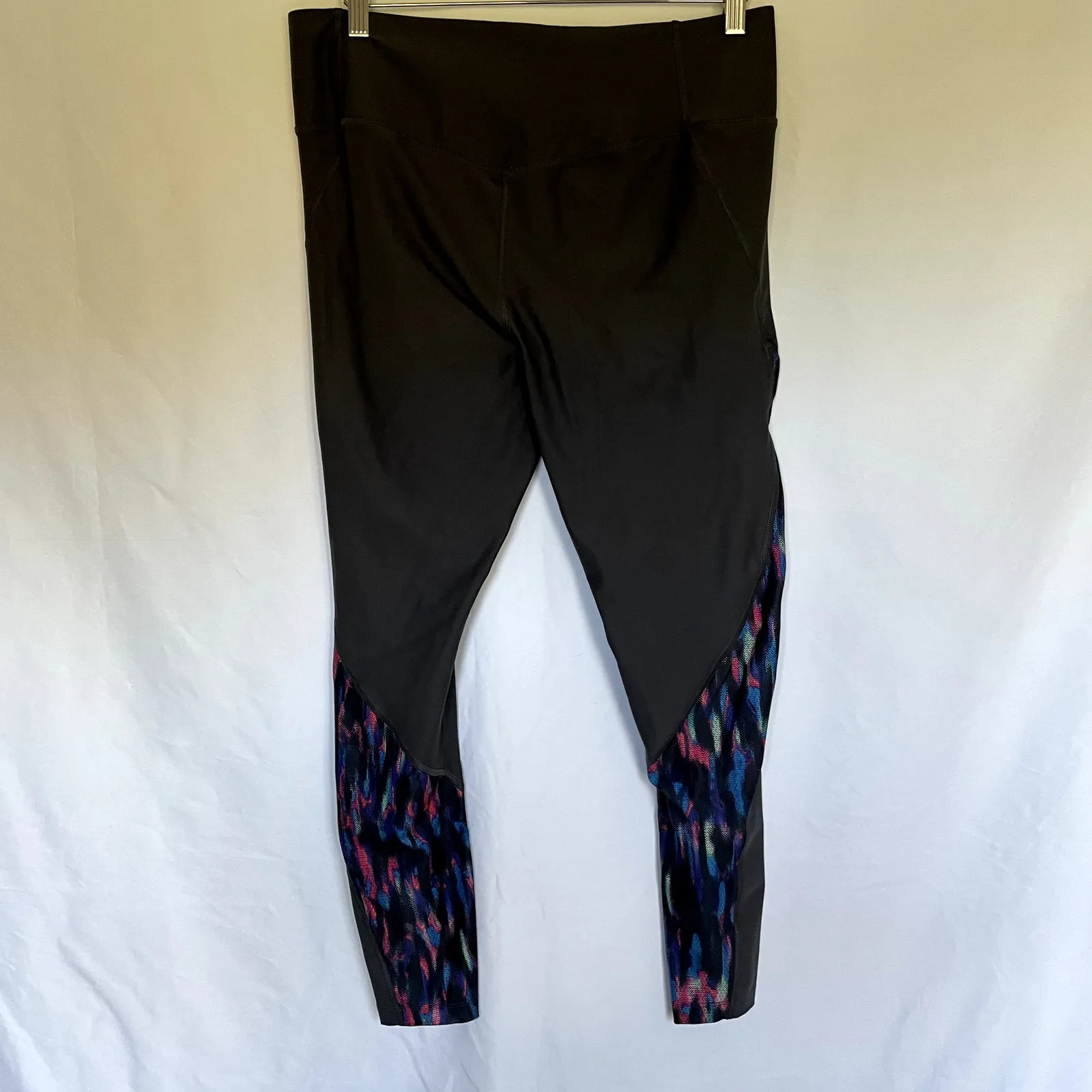 Nike Dri Fit black athleisure leggings women's size XL colorful side panels - Image 5