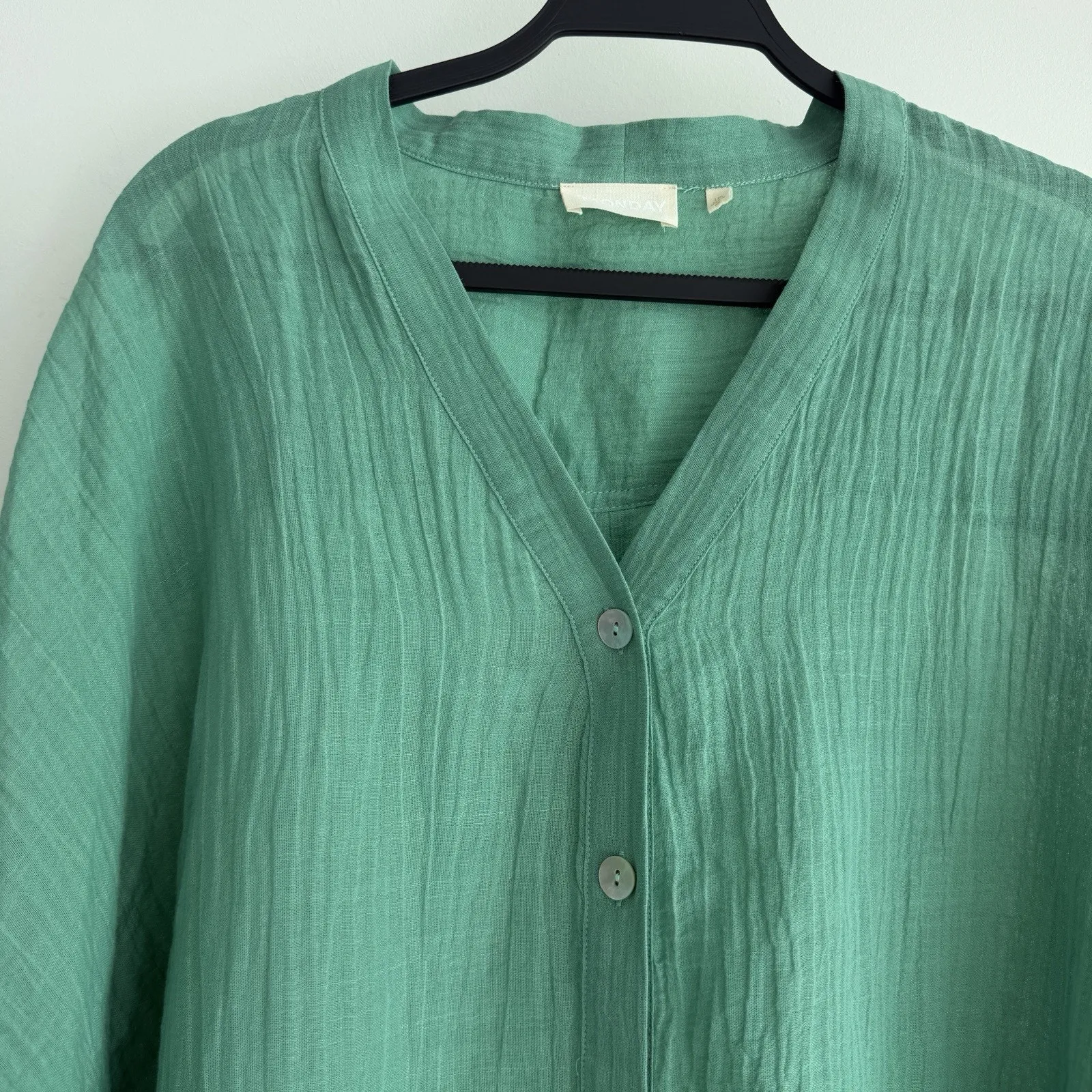 Monday Swimwear Barcelona Tunic Small Green Crinkle 100% Linen Button Up Shirt - Image 6