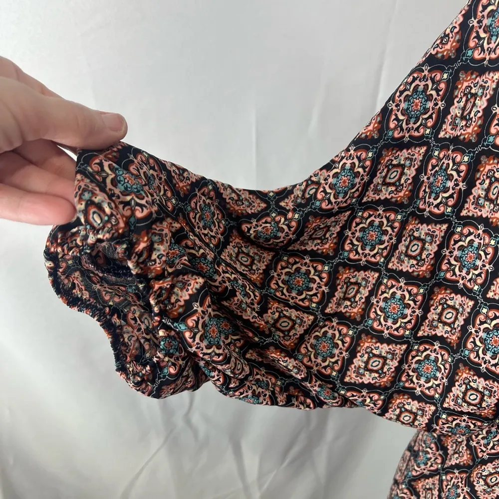 Renee C deep v neck dress size large - Image 11