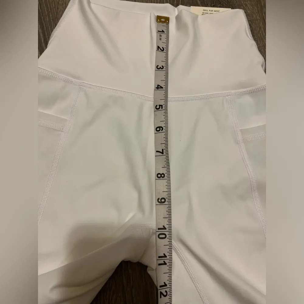 Aerie White High-Rise Bike Shorts Women’s Size XS NWT Stretch Medium Support - Image 4