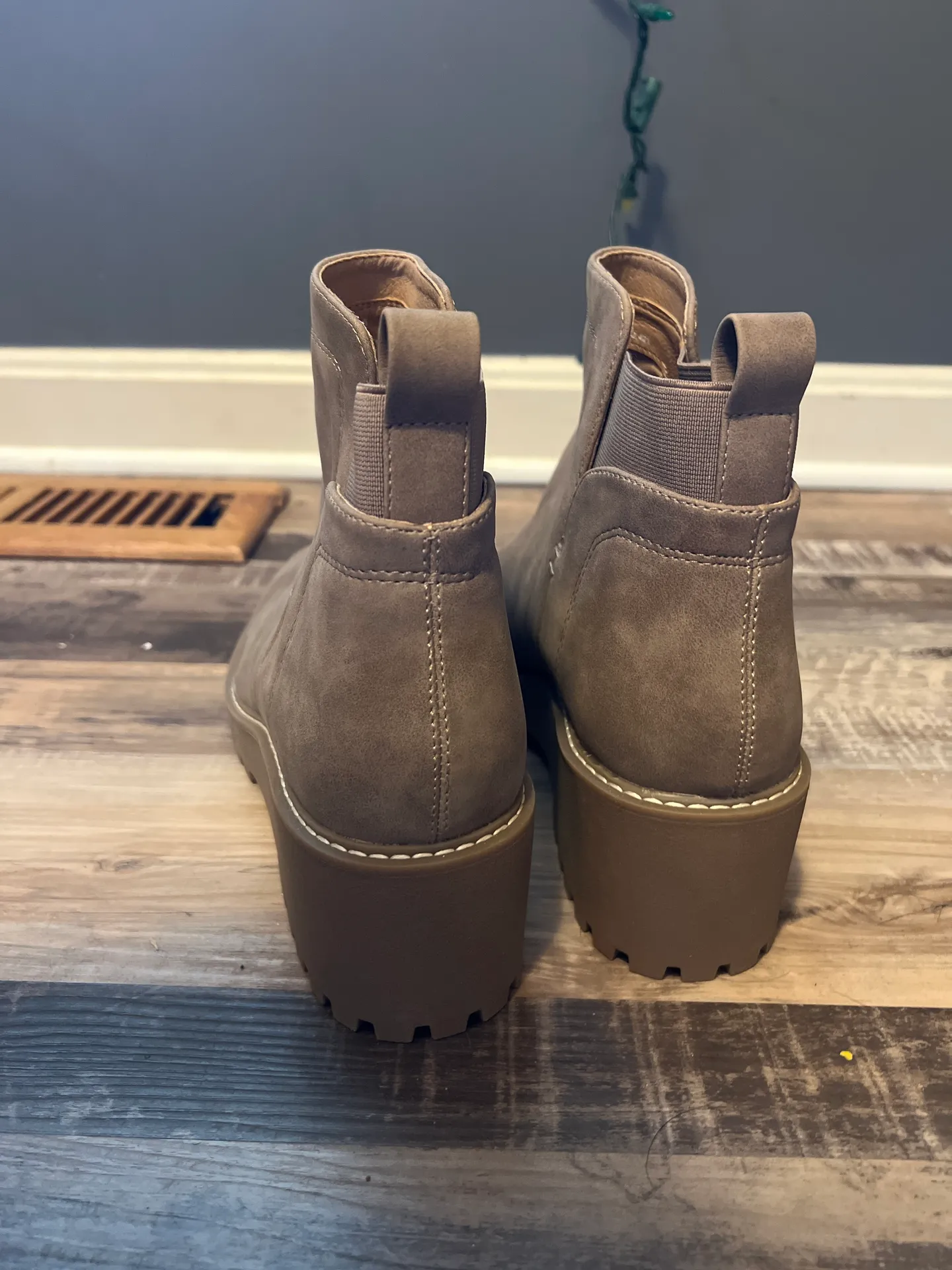 DV by Dolce Vit ankle boots - Image 4