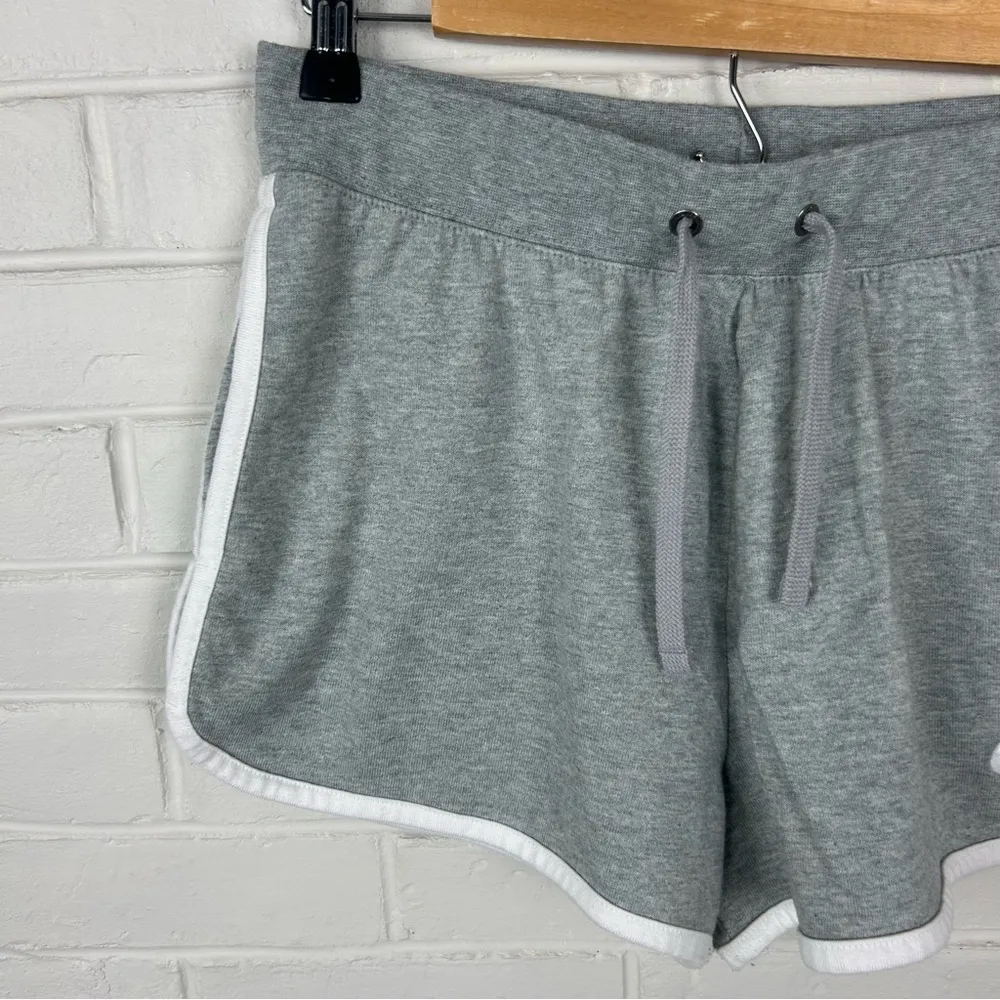 Nike Grey Casual Logo Lounge Shorts Size M - Image 4