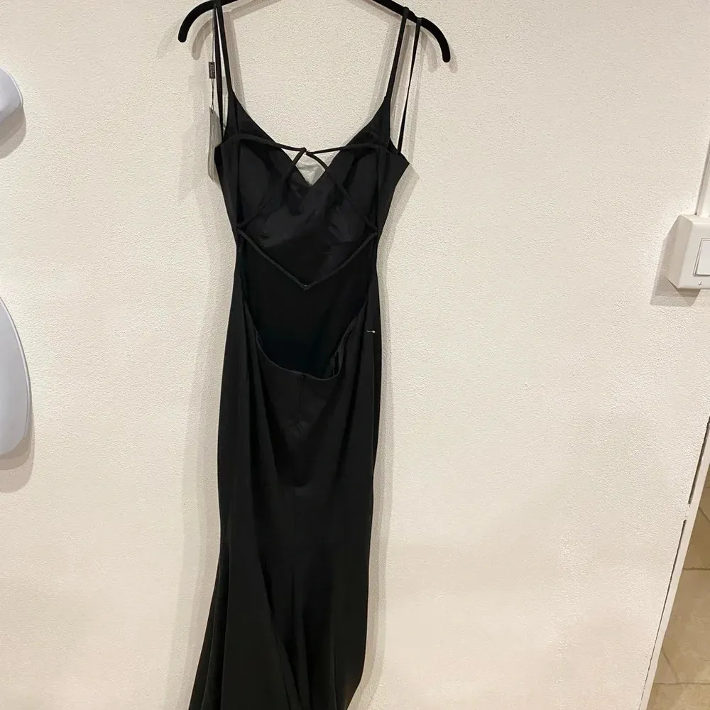 NWT La Femme Strappy Back Jersey Gown Size 2 - Image 4