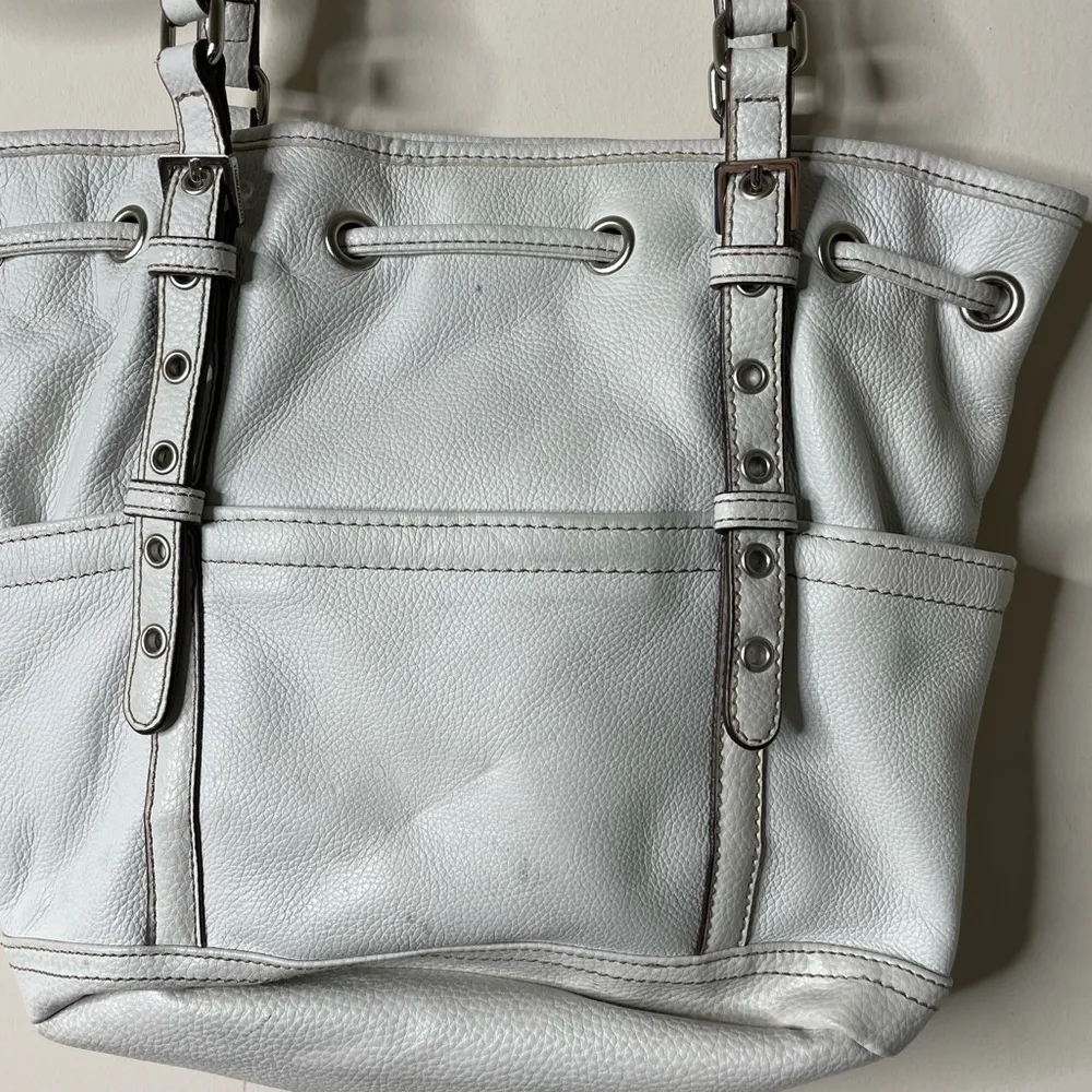 Tignanello Ivory Leather Shoulder Bag - Image 4