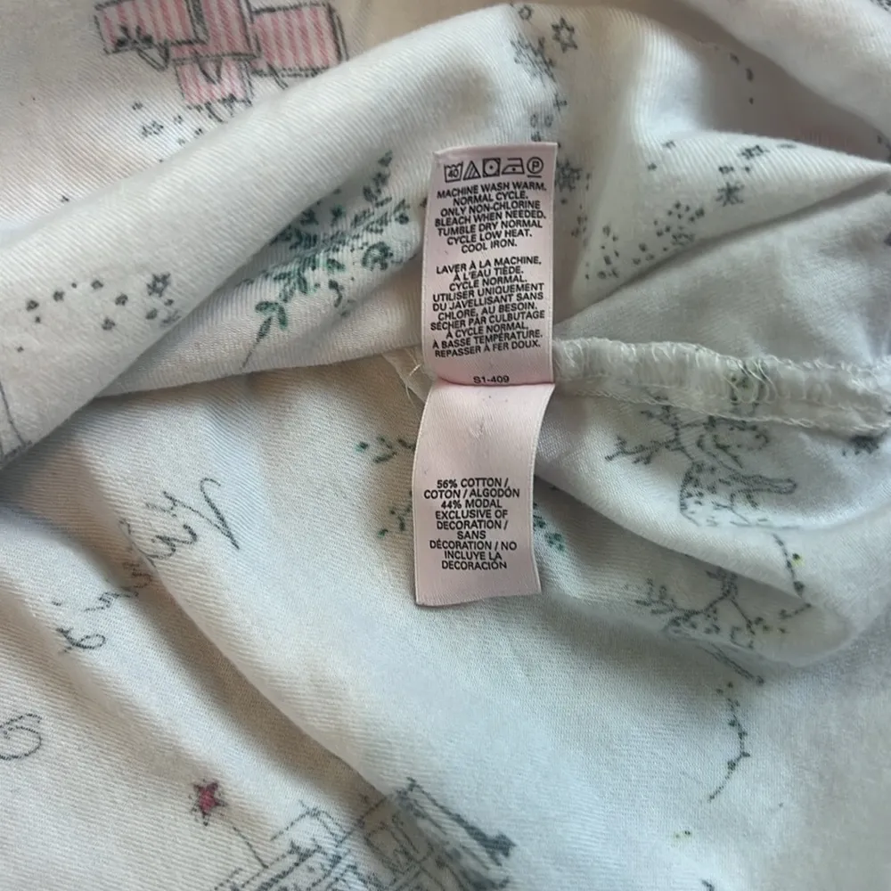 Victoria's Secret Women's L Pants/Top Pajama Set 2-Piece Christmas White #66 - Image 9