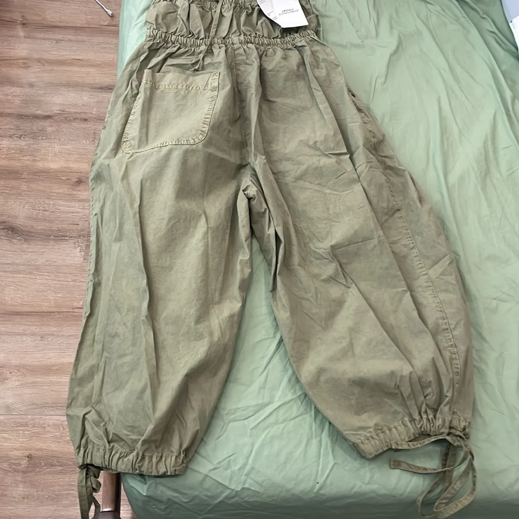 NWT Green BDG Frankie Utility Cropped Jumpsuit Size XS - Image 10