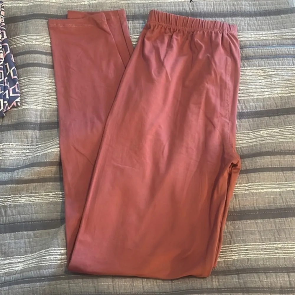 Mauve Soft Buttery Elastic Waist Leggings One Size NEW #DS - Image 2