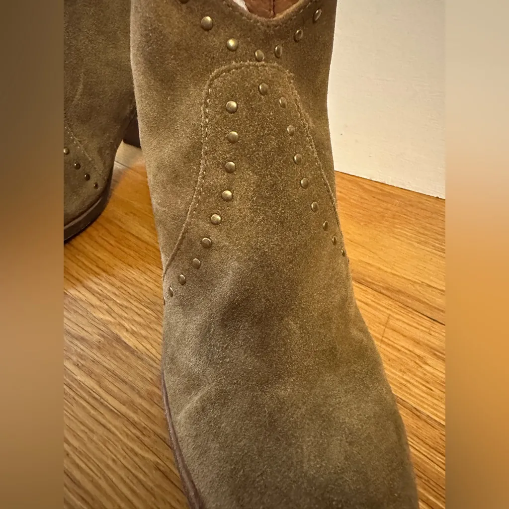 Frye Women's Nora Stud Zip Short Booties in Sand, Size 10B 3" Heel Brown - Image 3