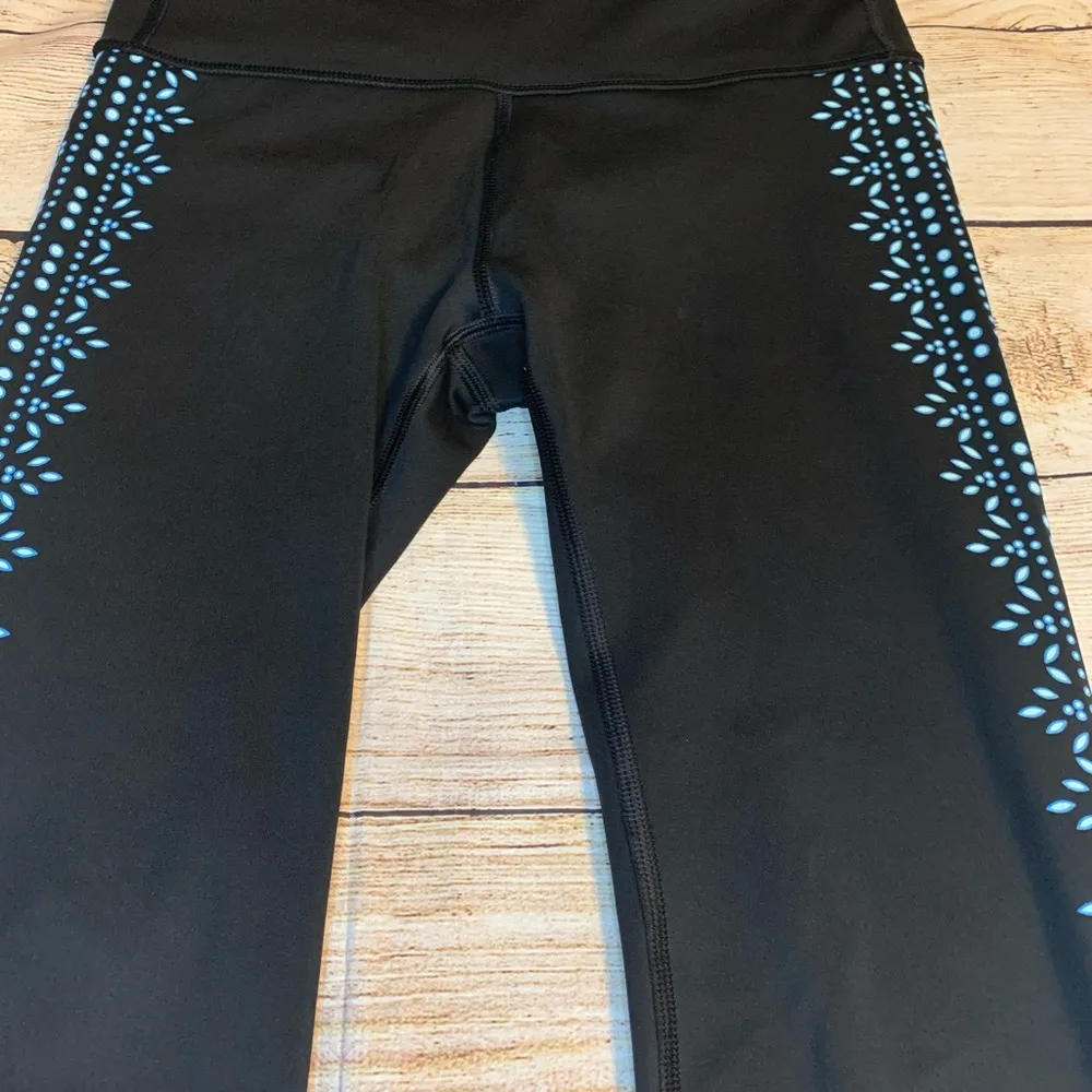 Gap Fit crop leggings - size small - Image 4