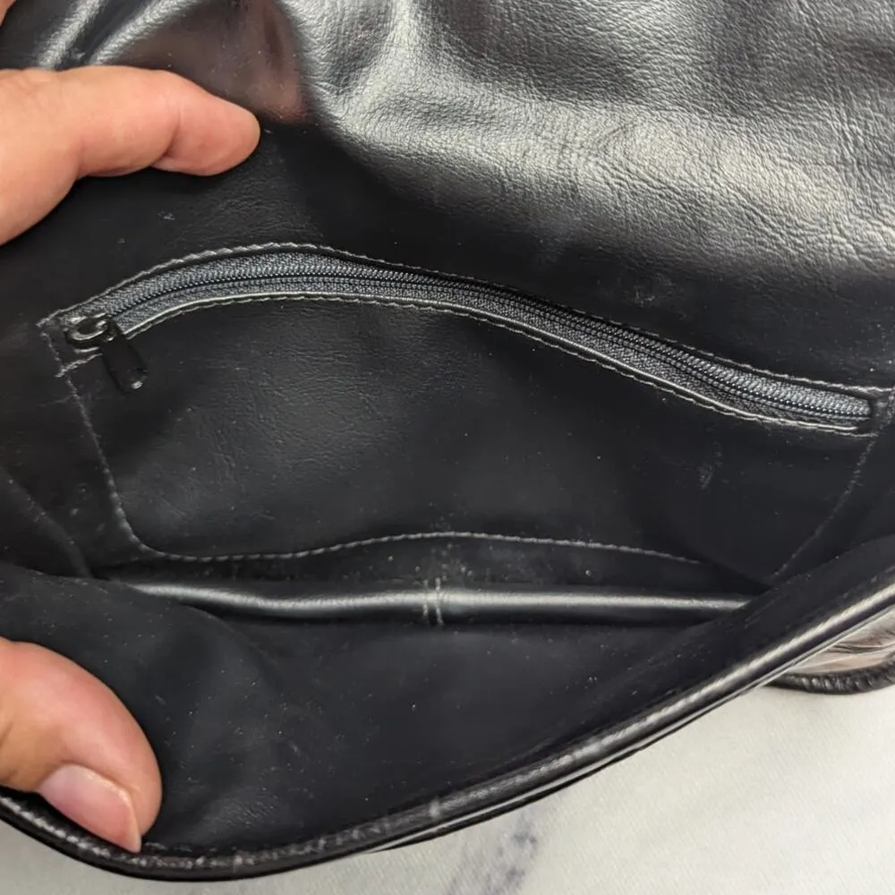 Vtg 1990s Black Metallic Bronze Croc Embossed Leather Top Flap Shoulder Bag - Image 5