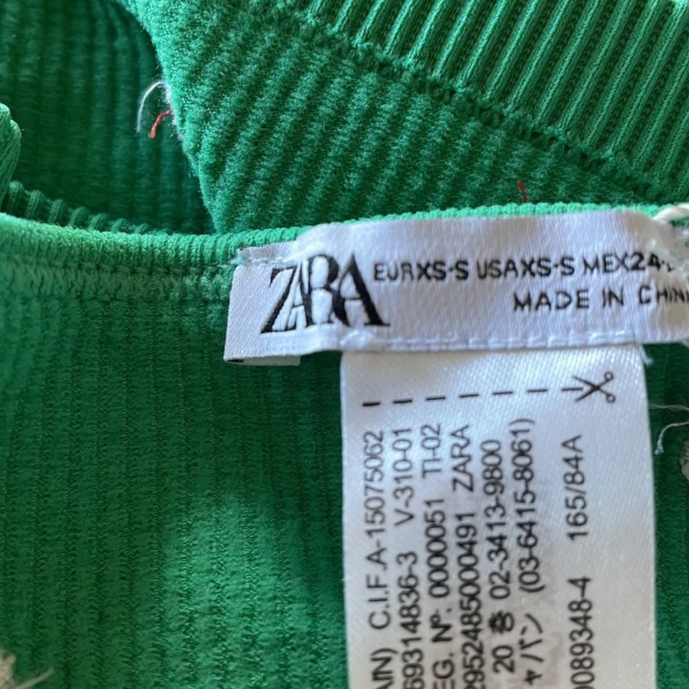 NWT Zara Seamless Halter Neckline Embroidered Crop Top Green XS-S - Image 6
