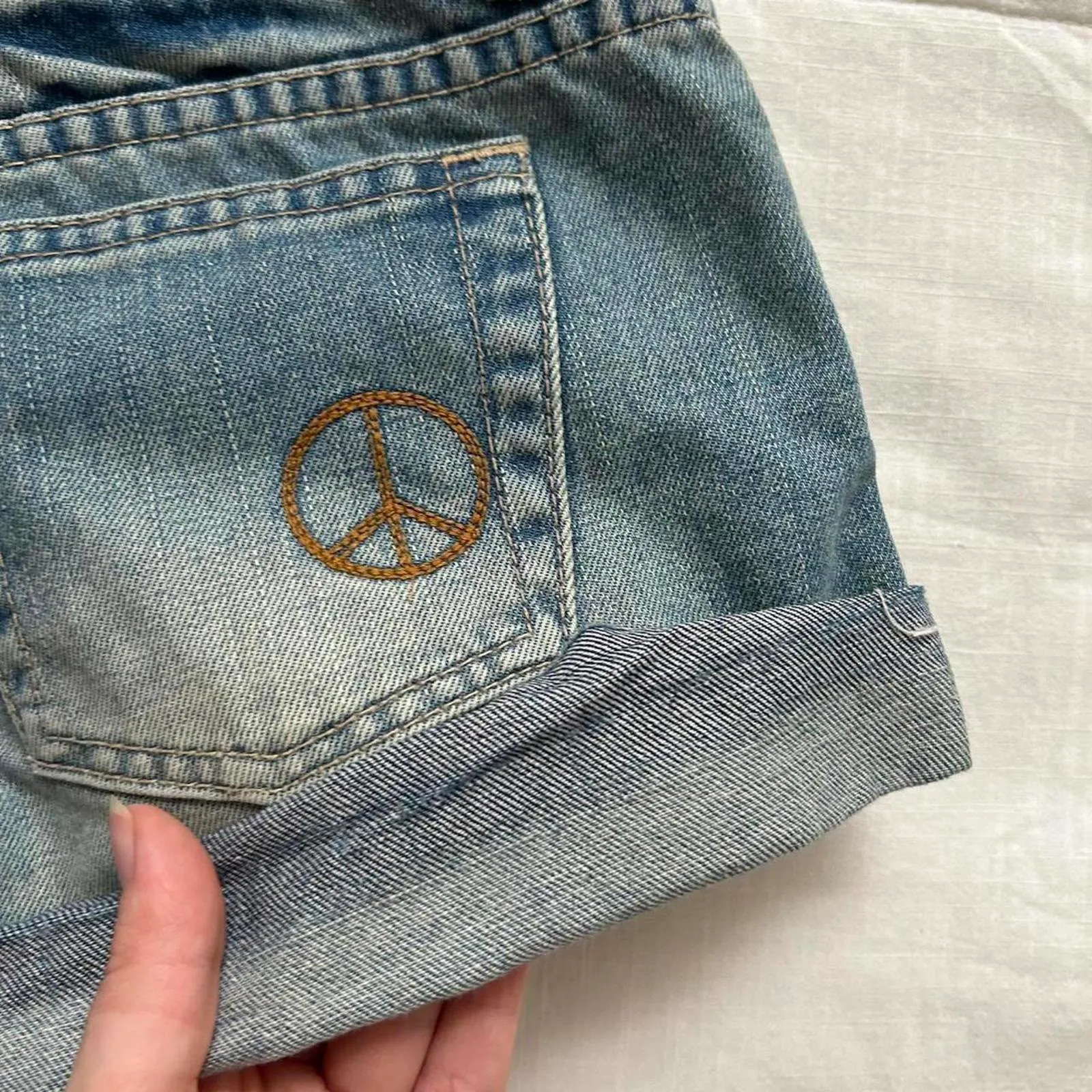 Japanese brand Blue denim shorts with cuffed hem Size xs - Image 5