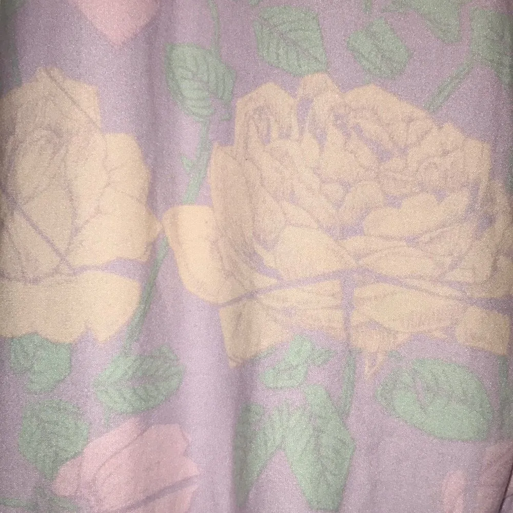 (5/$25) LuLaRoe Lavender Rose Print leggings - Image 4