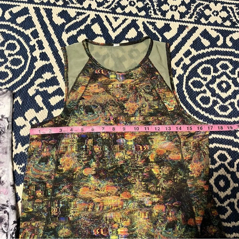 Lululemon Sculpt Tank Seawheeze 2020
Glitch Tapestry Starlight Multi - Image 10