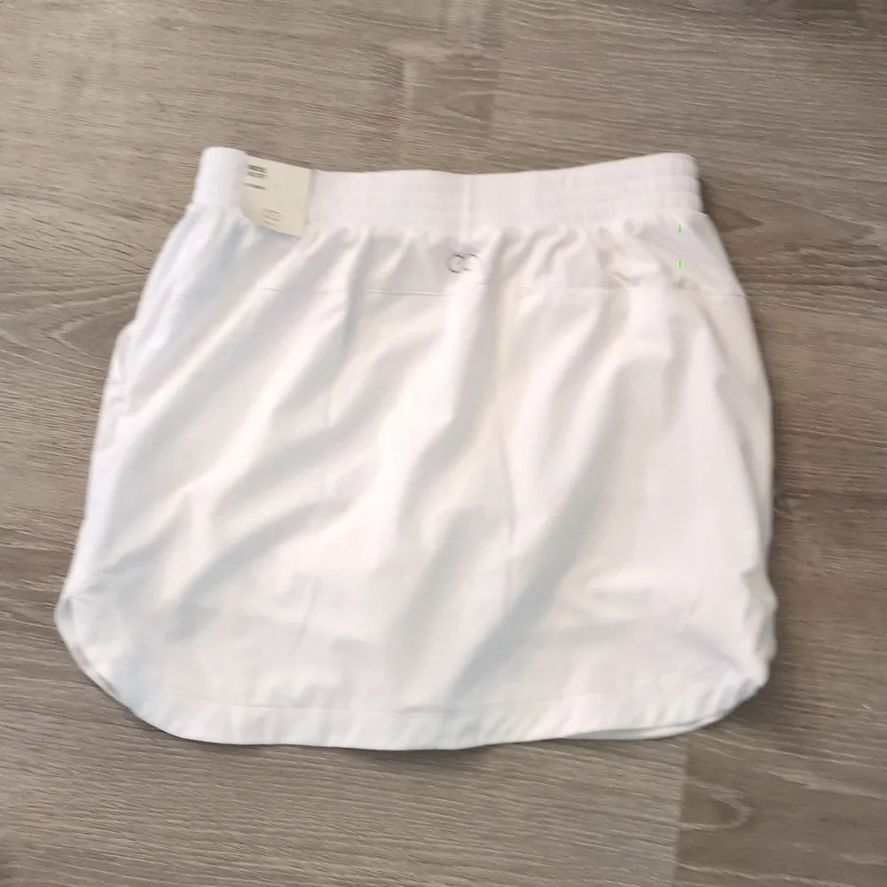 Calia By Carrie Underwood Pure White Birdie Golf Skort Size Small - Image 10
