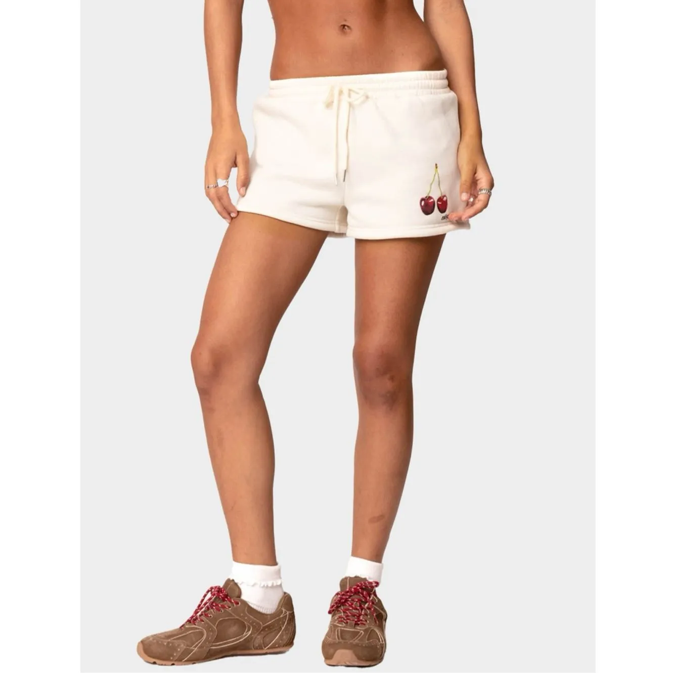 NWOT Edikted Mon Cheri Sweat Shorts Beige Fleece Pull on Drawstring Womens XS - Image 2