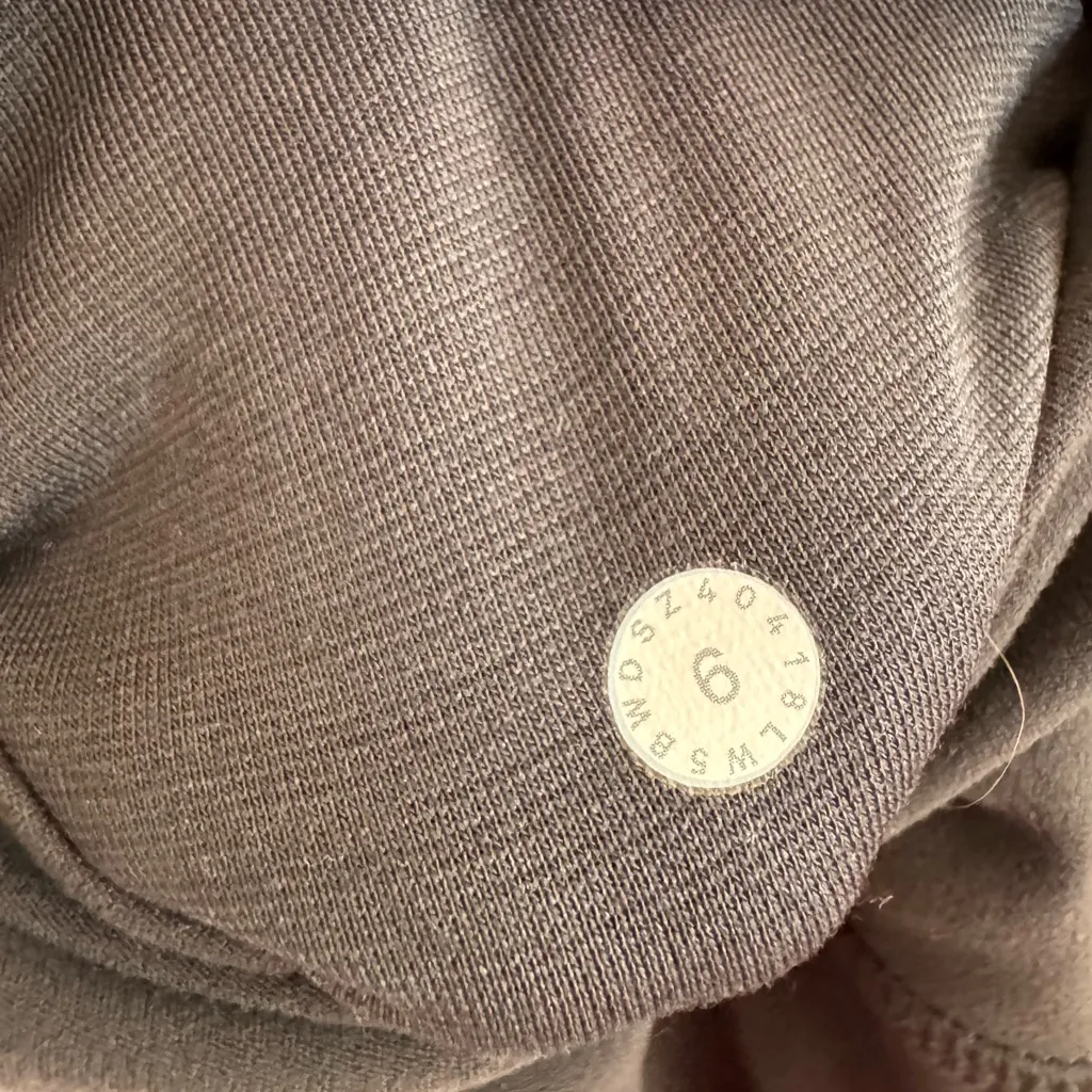 Lululemon  dark gray Align high rise 28” pant size 6 - Image 4