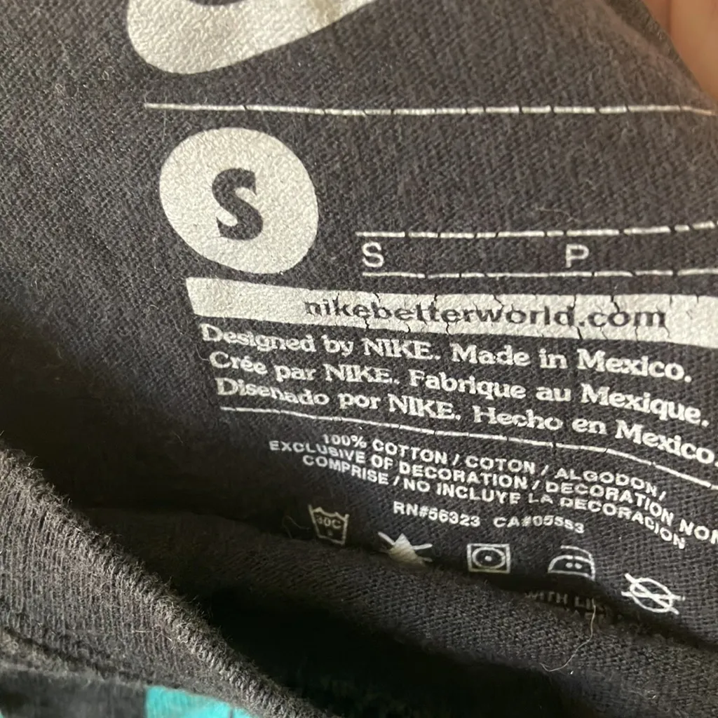 FINAL MARKDOWN Play me or trade me Nike tee small - Image 2