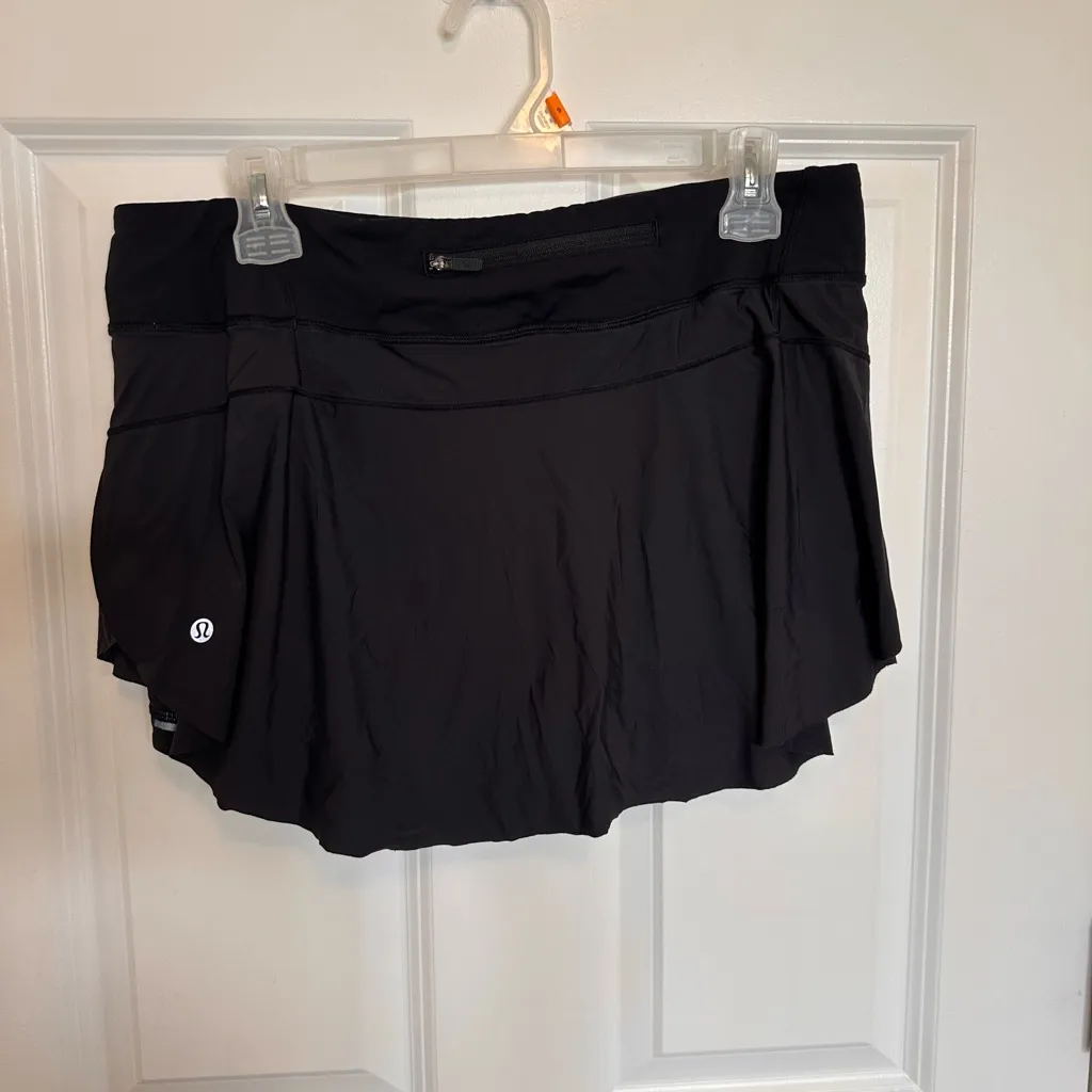 Women’s Lululemon mini skort/skirt size 10 - Image 3