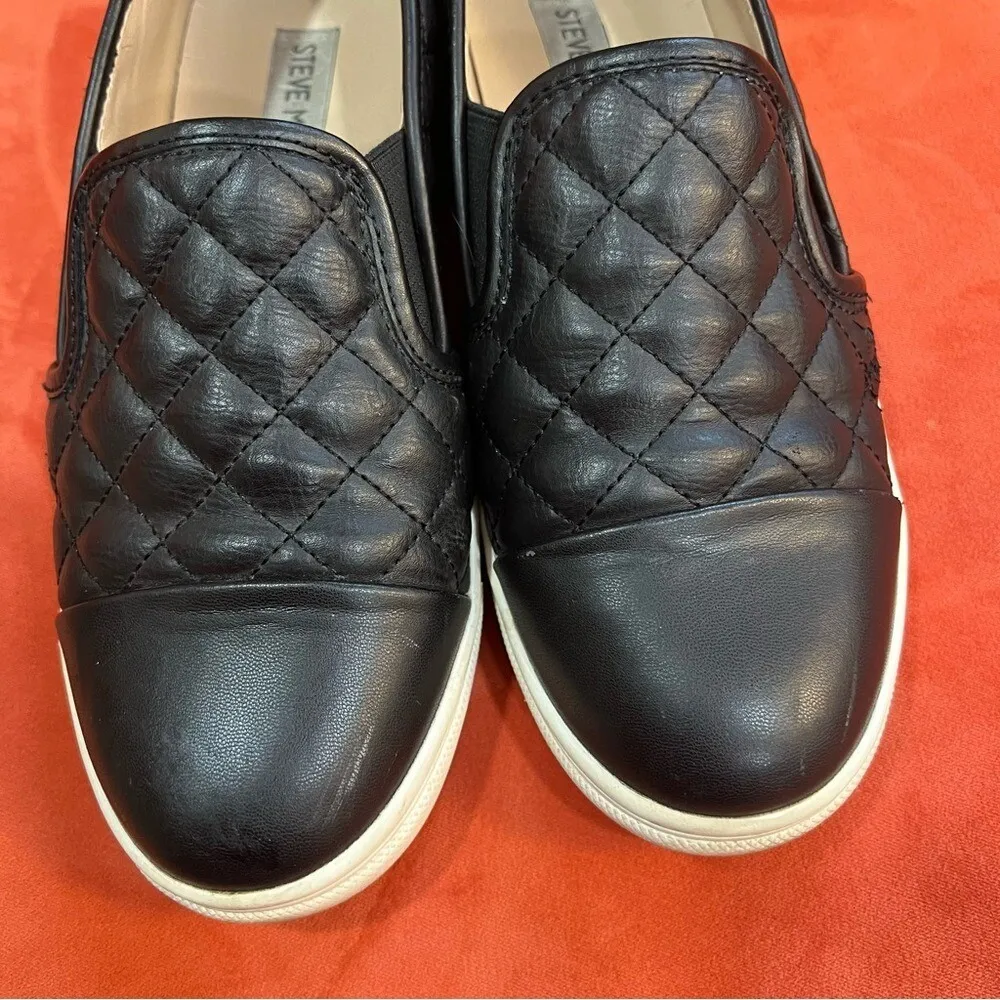 Steve Madden Zaander Black Quilted Slip-On Flats Sneakers Comfort Shoes Sz 6 - Image 7