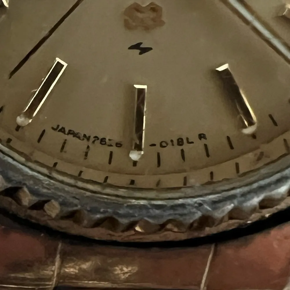 Seiko SQ Ladies Watch Vintage Gold Plated (Marked SGP) Day Date Window Vintage - Image 6