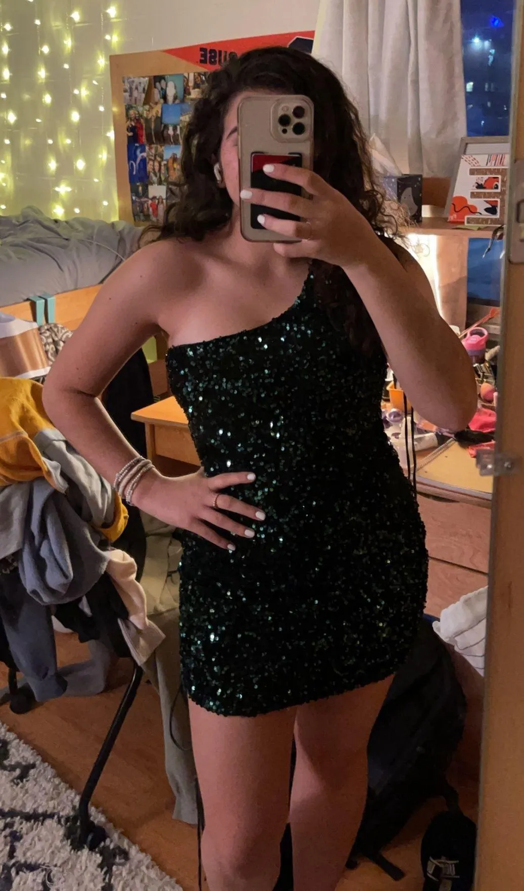 Lucy in the Sky Green One Shoulder Sequin Dress - Image 3