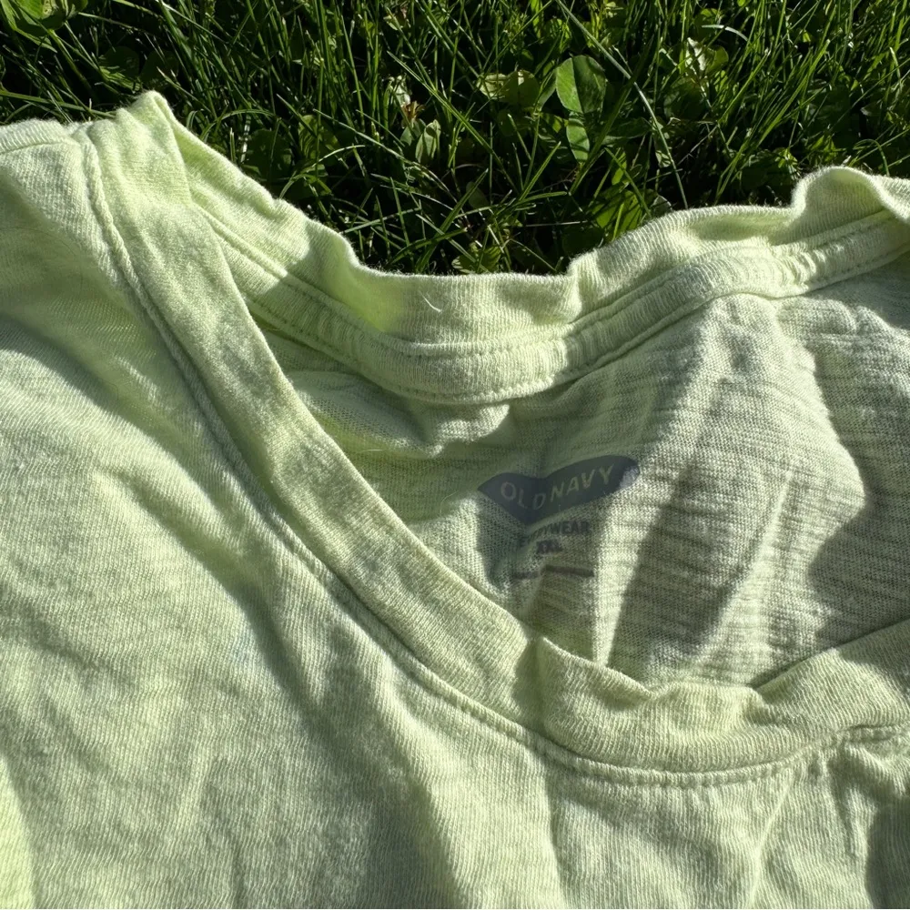 Old Navy Women's EveryWear Slub-Knit Graphic Tee High Road Size XXL - Image 4