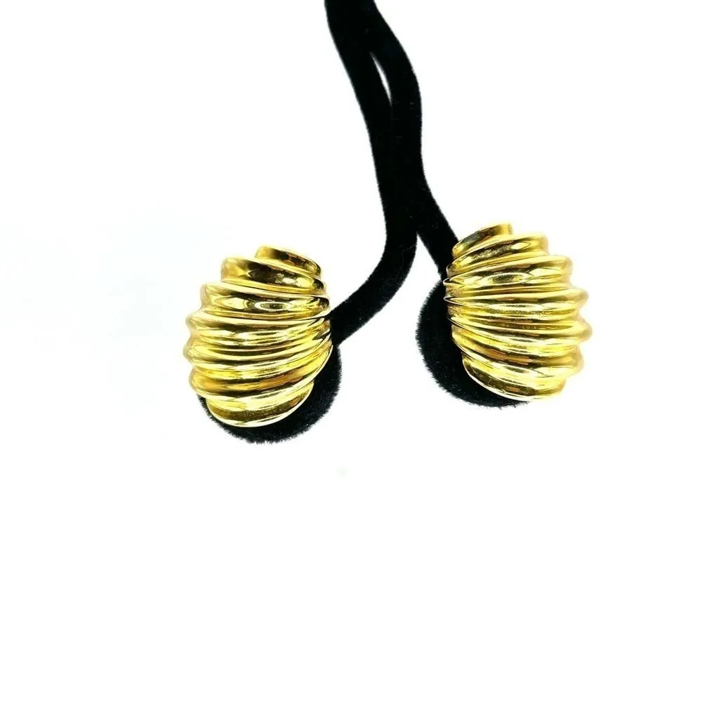 Ribbed Napier Gold Tone Shrimp Domed Chunky Earrings Large Screw back Vintage - Image 7