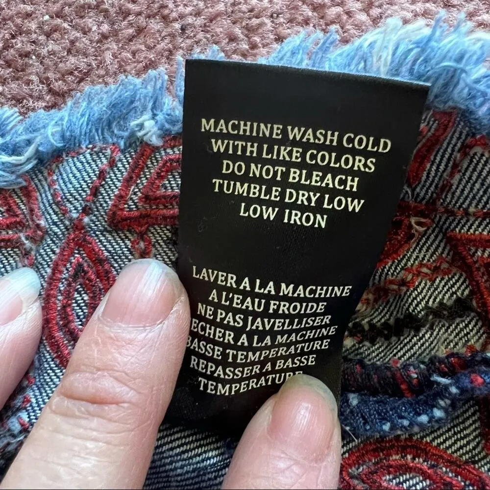 Blank NYC Embroidered Denim Top- Size M - Image 8