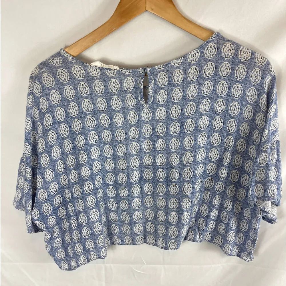 Lush Patterned Crop Top Size Small - Image 6