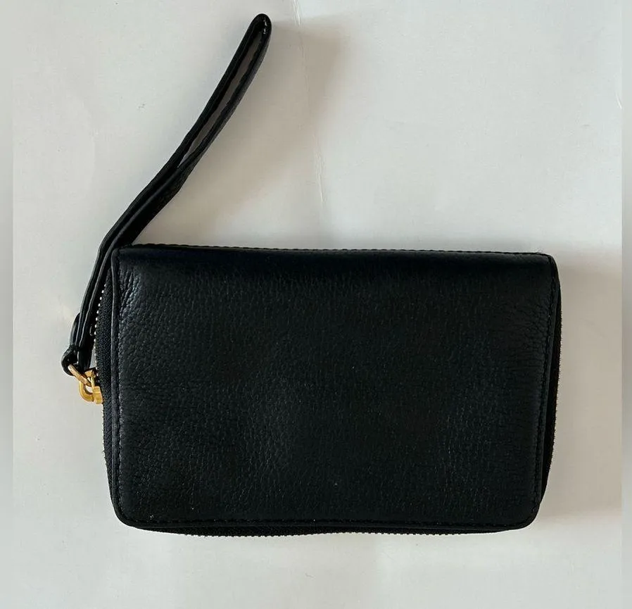 Empire City Leather Wristlet - Image 6