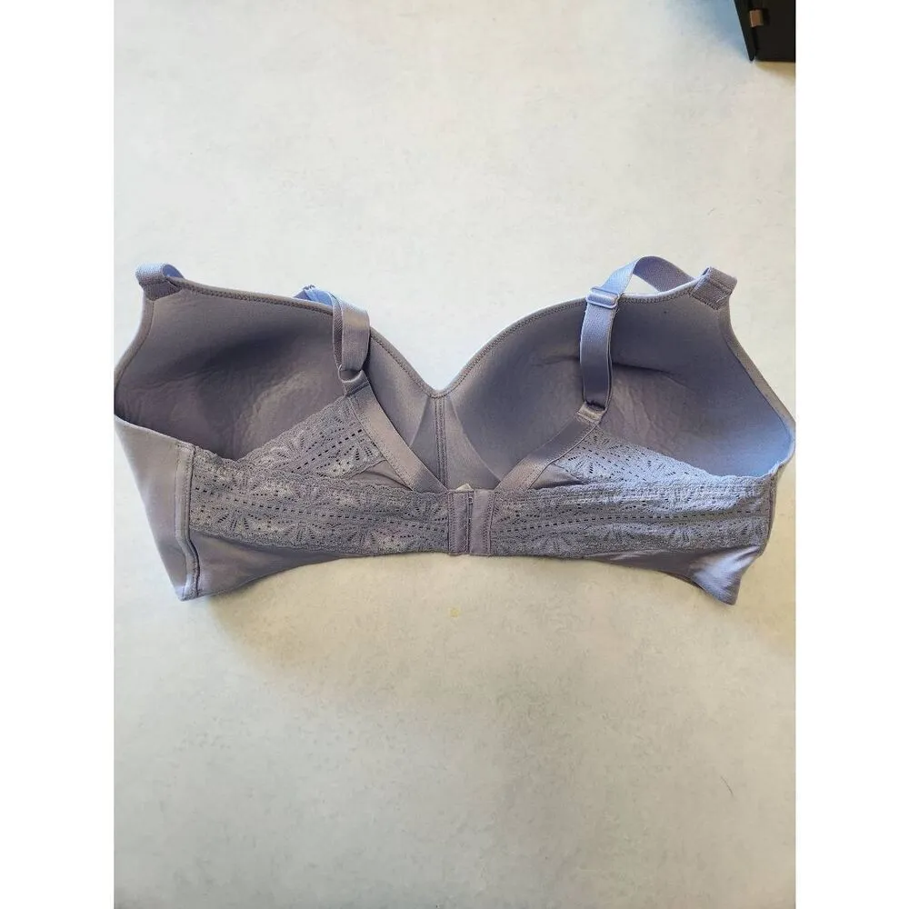 B. Tempt'd Wacoal Future Foundation Wire Free T-Shirt Bra with Lace 40DD - Image 2