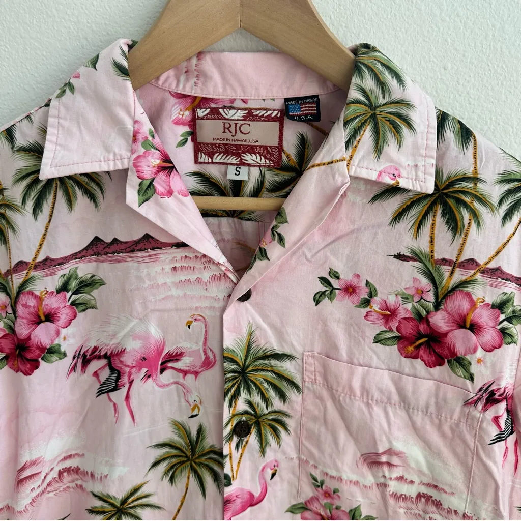 Pink Hawaiian shirt with flamingo and palm tree print - Image 4
