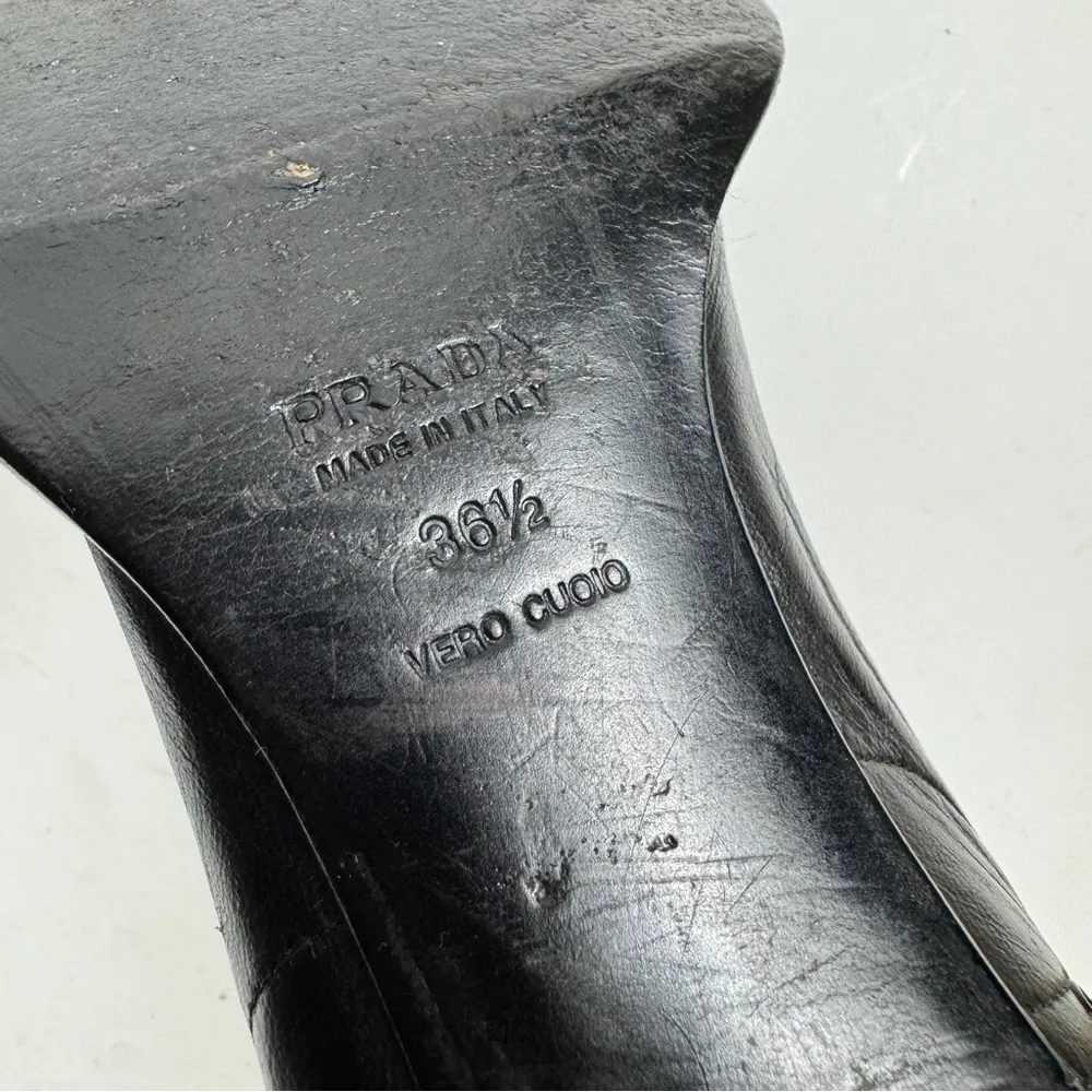 Prada  leather kitten heels pump Y2K - Image 8